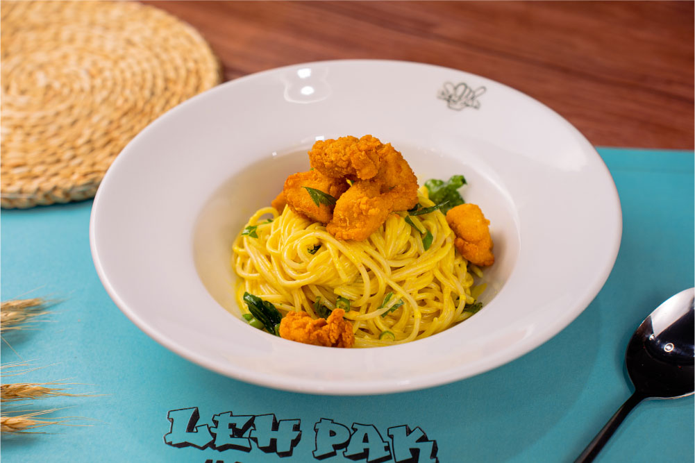 LehPak W4 SALTED EGG CHICKEN PASTA